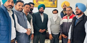 Vigilance Bureau nabs clerk red handed accepting Rs 20000 bribe from widow