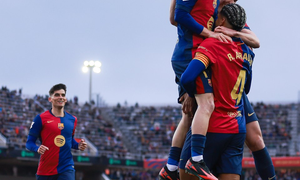 La Liga: FC Barcelona reclaim top position with four goal win over ten-man Real Sociedad