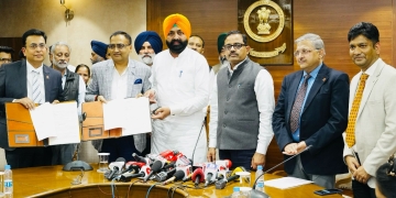 PUNJAB INKS MOU WITH IOC FOR SUPPLYING DIESEL TO GOVERNMENT BUSES IN PRESENCE OF TRANSPORT MINISTER LALJIT SINGH BHULLAR