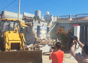 Yudh Nashian Virudh: Two illegal structures of drug traffickers demolished in Sangrur