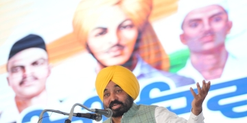 WILL CARVE OUT A PROGRESSIVE AND PROSPEROUS PUNJAB AS DREAMT BY SHAHEED BHAGAT SINGH: VOWS CM