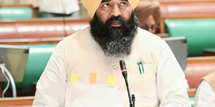 Deputy Speaker Rouri Tables Estimates Committee Report in Punjab Vidhan Sabha