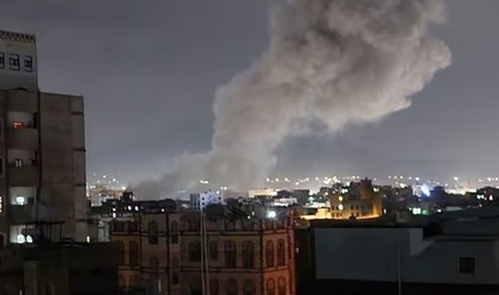 12 killed, 30 injured in US airstrikes on market in Yemen’s capital: Houthis