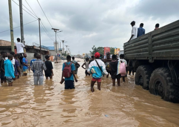 Heavy rains flood DR Congo capital, killing over 70