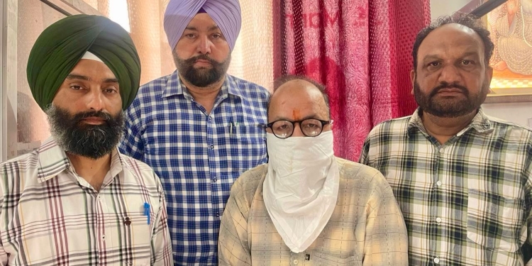 Vigilance Bureau arrests Homeopathic Doctor red-handed accepting Rs 3.50 lakh bribe