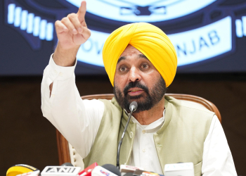 Punjab Govt drive against corruption : VB nabs Clerk red handed taking bribe