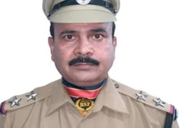 DG BSF, personnel pay tribute to martyred soldier killed in Pak cross-border firing in Jammu