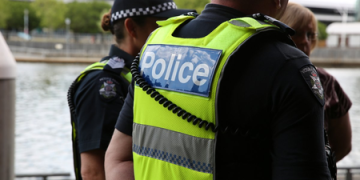 Two dead, 4 injured in traffic crashes in Australia
