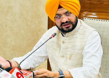 Strong roads, firm determination: Corruption free road mission of AAP government