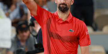 Djokovic enters fourth round with 99th match-win at Roland Garros
