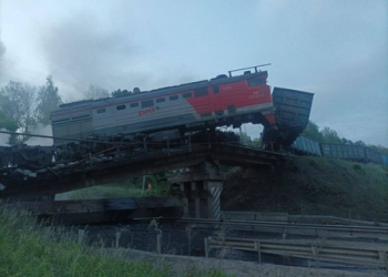 Russia: Freight train derails as railway bridge collapses, 2nd in 24 hrs