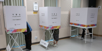 South Korea: Nearly 30,000 police to be deployed across polling stations nationwide