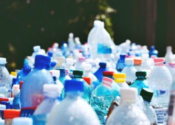 Indonesia: Bali to ban small plastic water bottles in bid to tackle pollution