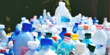 Indonesia: Bali to ban small plastic water bottles in bid to tackle pollution