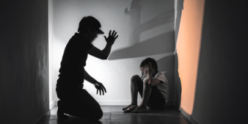 Childhood trauma can have lasting brain consequences, cause psychiatric disorders