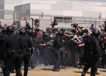 US: Curfew imposed in downtown LA after protests, looting spark chaos