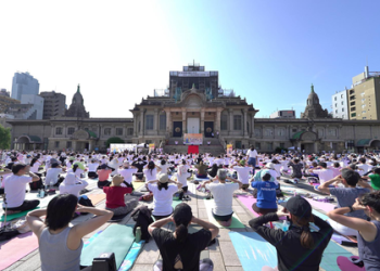 Thousands celebrate 11th International Yoga Day in Japan