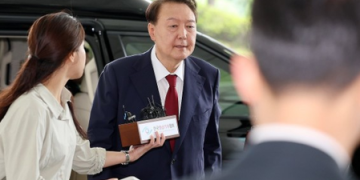 South Korea: Ex-Prez Yoon appears for special counsel questioning over martial law bid