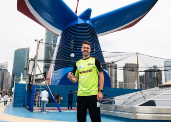 Sydney Thunder re-sign pacer Ryan Hadley for BBL 15