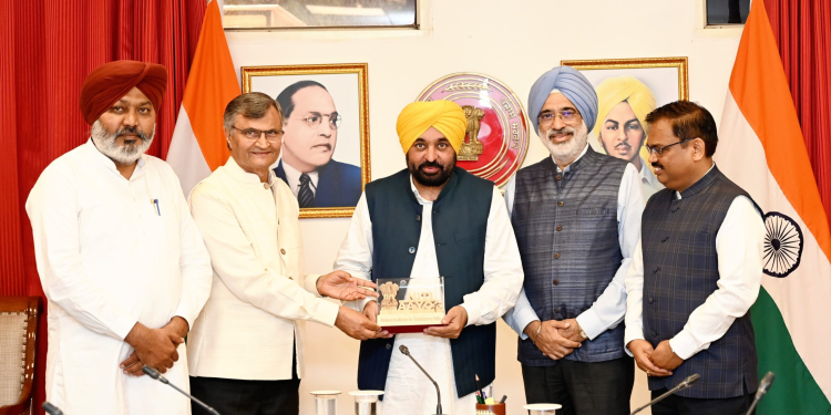 PUNJAB CM PRESENTS STRONG CASE OF STATE BEFORE HIGH LEVEL TEAM OF NITI AAYOG