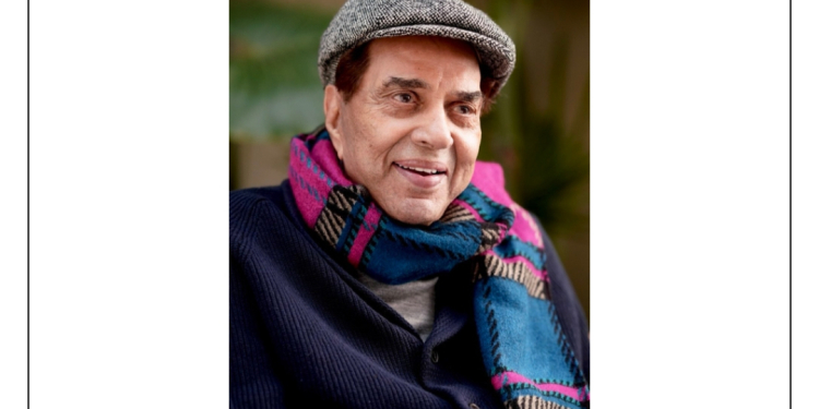 Dharmendra enjoys a ‘thrilling’ yacht ride as he takes the wheel