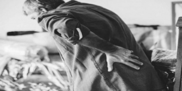 Suffering from chronic back pain? Nature may help you, shows study