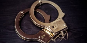 Delhi Police arrest six drug peddlers, including four women