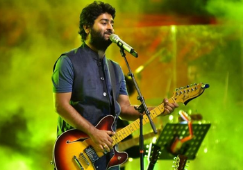 Arijit Singh to make directorial debut with jungle adventure film produced by Mahaveer Jain