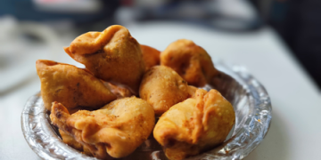 Warning labels on food not selective towards Indian snacks, says govt