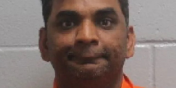 Indian-origin businessman, three police chiefs charged with US visa fraud