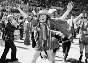 Ex-Liverpool, Wrexham defender Joey Jones passes away aged 70