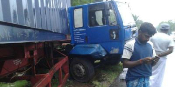 Bus collision in Sri Lanka injures 21 people