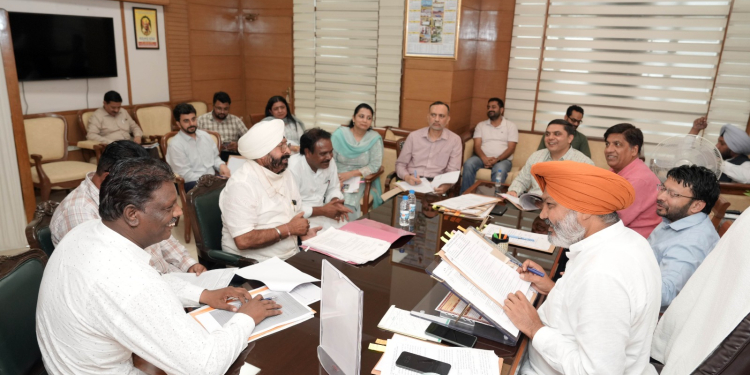 FARMERS WILL GET RS 1 LAKH PER YEAR TILL THEY GET THE PLOT: HARDEEP MUNDIAN