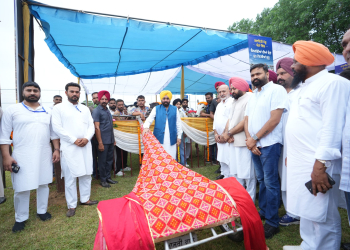 CM felicitated for Passing Law to Restart Bull Races in Punjab