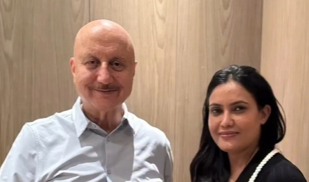 Anupam Kher feels honoured to meet Indian Army’s Colonel Sofiya Qureshi, presents her with a special gift