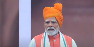 PM Modi hoists Tricolour at Red Fort, says this festival of freedom moment of pride in collective achievements