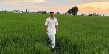Varun Dhawan soaks in the simplicity of Punjab’s farms in latest pictures