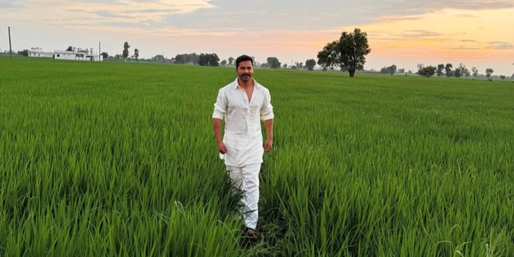 Varun Dhawan soaks in the simplicity of Punjab’s farms in latest pictures