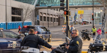 Three police officers killed in US shooting; suspect gunned down