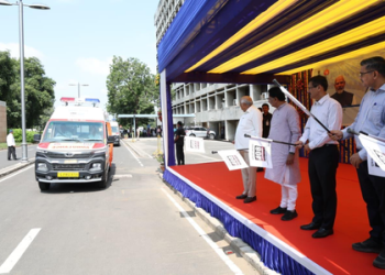 Gujarat CM gifts citizens health security scheme and new ambulances on Navratri