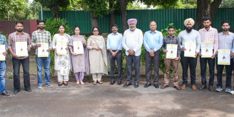 NOTORIOUS DRUG SMUGGLER SONI AMONG FIVE HELD WITH 8.1KG HEROIN IN AMRITSAR