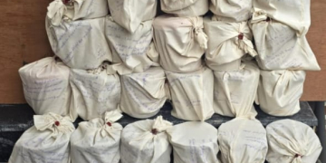 FOREIGN-BASED GANGSTER HAPPY JATT’S DRUG SMUGGLING MODULE BUSTED; HAIRDRESSER HELD WITH 25.9KG HEROIN, PISTOL