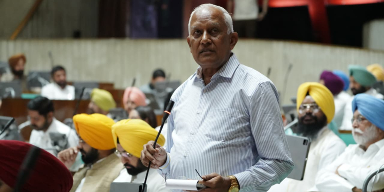 BARINDER KUMAR GOYAL PRESENTS RESOLUTION DEMANDING RS.20K-CR SPECIAL PACKAGE, SLAMING UNION GOVT’S LACKADAISICAL & STEP-MOTHERLY APPROACH