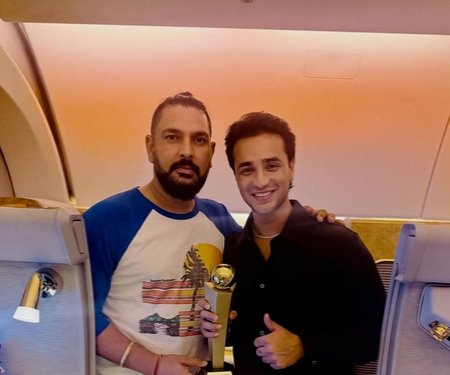 Abhishek Sharma shares flight celebration with mentor Yuvraj Singh after Asia Cup triumph