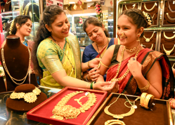 Gold prices touch new high on Dhanteras amid strong festive demand