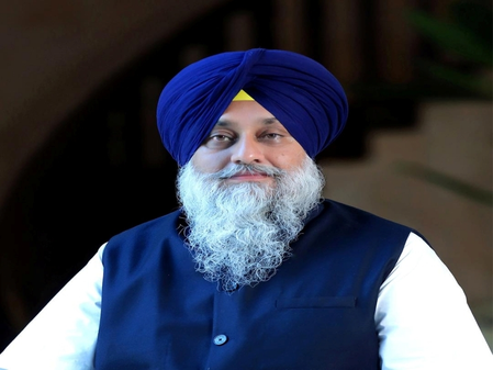 Take up issue on ban on beard in US military, Sukhbir Badal urges Centre