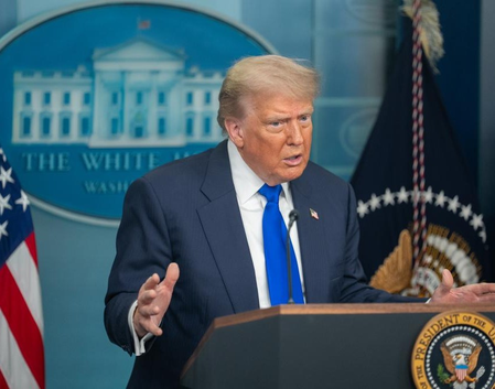 Trump open to talks with Democrats as government shutdown drags on