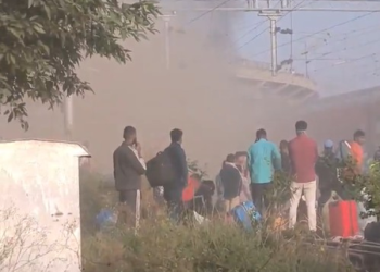 Timely intervention averts tragedy as fire breaks out at Amritsar-Saharsa Express train