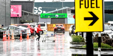 New Zealand household living costs rise 2.4 per cent