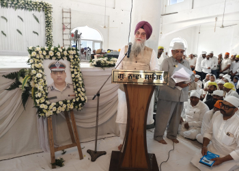 Speaker pays tribute at the ‘Antim Ardas’ of late Y. Puran Kumar IPS